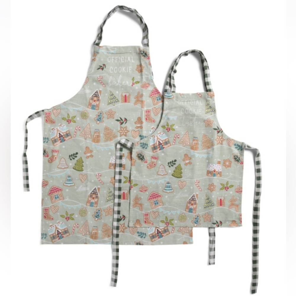 Envogue Mommy & Me Christmas Aprons 2 Pack New